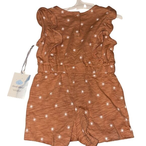 Nwt 12m cute girls neutral romper with mini suns all over it - Picture 2 of 2